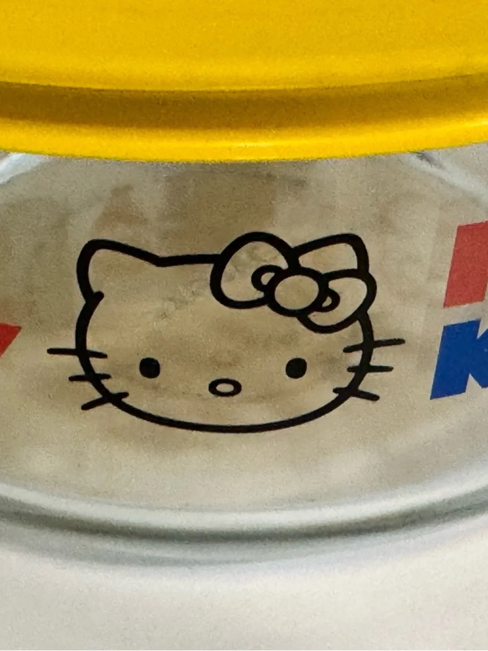 Hello Kitty Glass Storage Bowl with Yellow Lid 7 Cup NOS